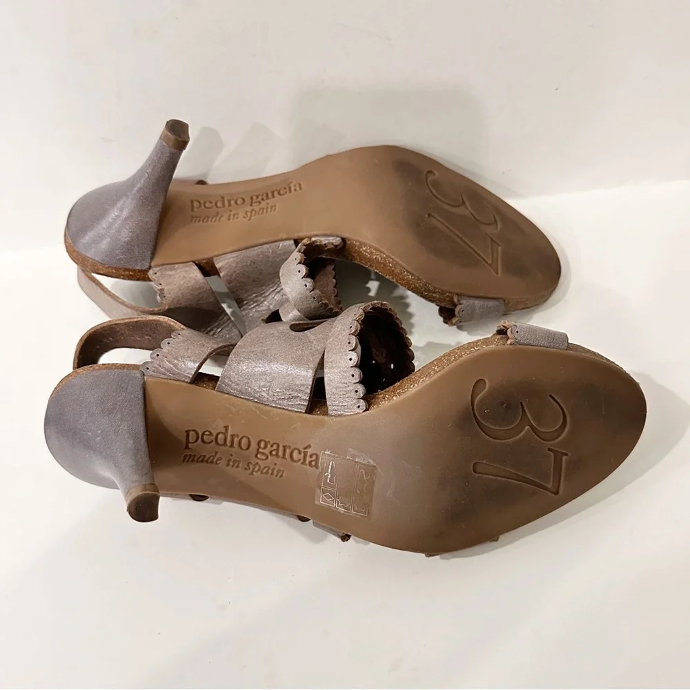 Pendro Garcia Buckle Strap Heels Leather Sandals - Picture 5 of 7